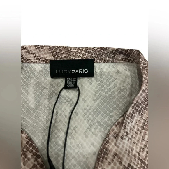 NWT Lucy Paris Button Down size M - Picture 4 of 5